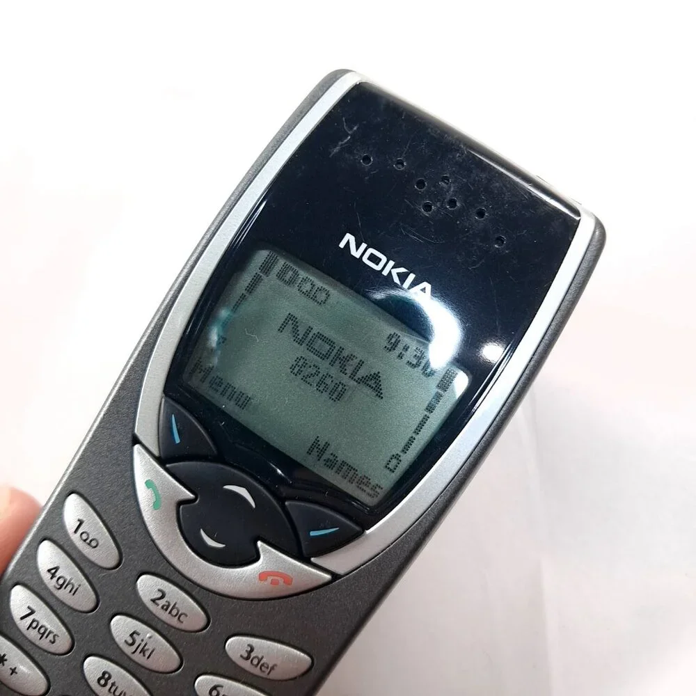 Vintage Nokia 8260 grey Cell Phone Non-Working Sample Collector's display‎